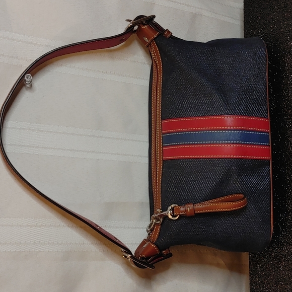 Coach Handbags - Coach Purse